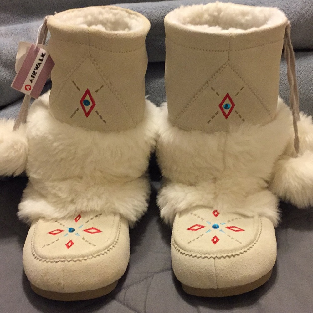 Airwalk leather Eskimo boots